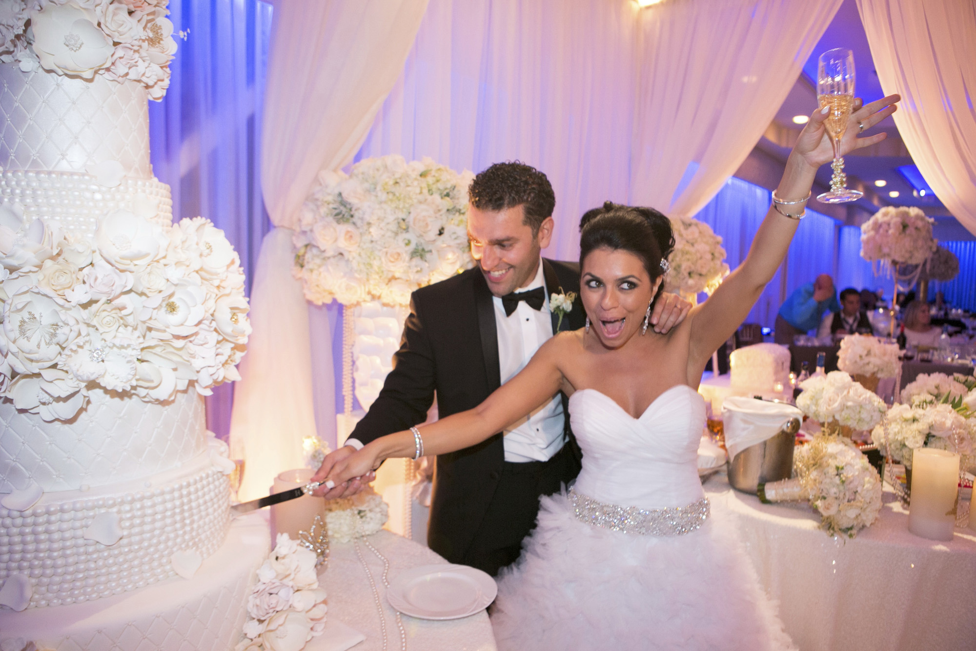 Traditional cutting of the cake