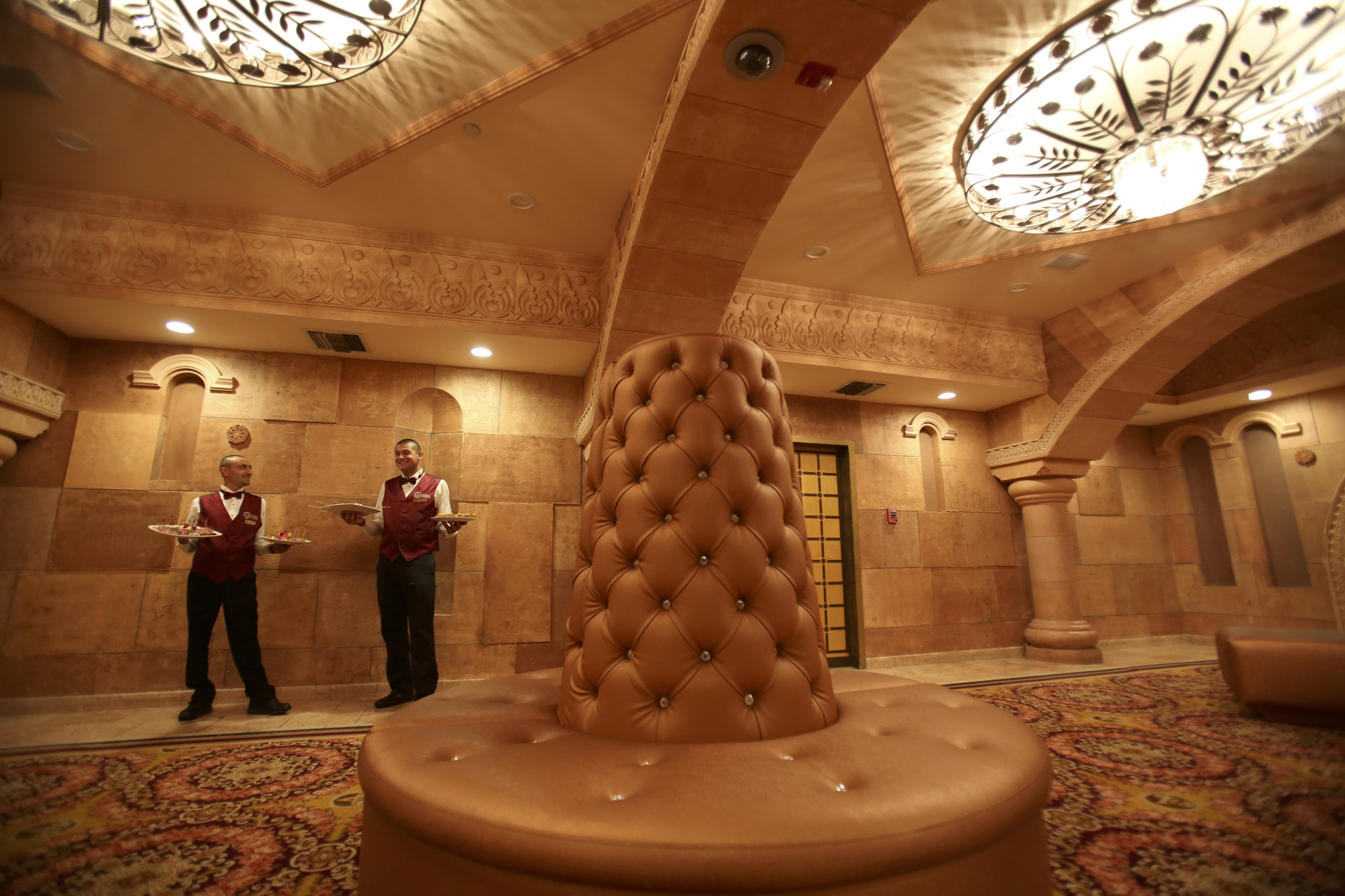 Le Foyer Lounge Intimate Banquet Hall Wedding Venue Anoush